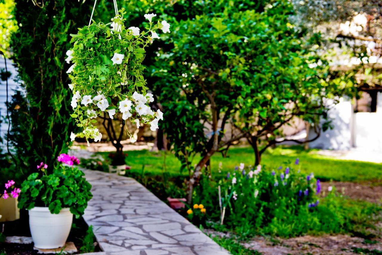 Daniel Beach Nikiana Exterior photo